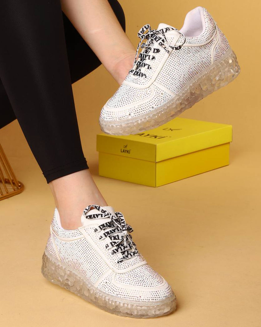 ( REF 24 ) حذاء مستورد من تركيا