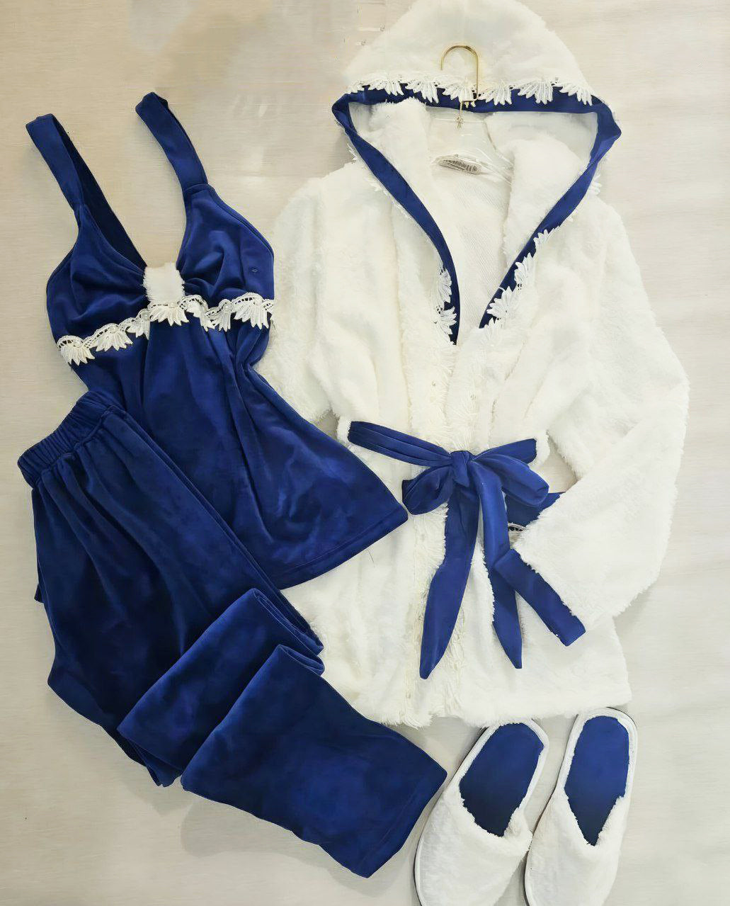 ( REF 06 ) بيجامة