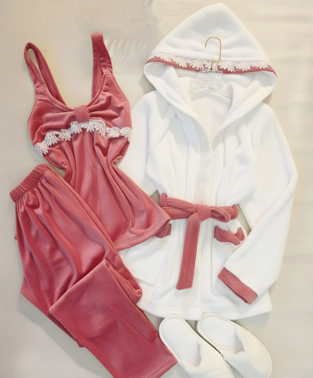 ( REF 06 ) بيجامة